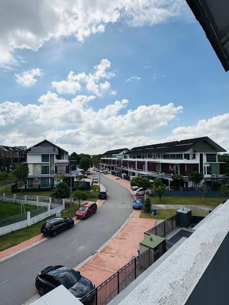 Rumah Teres 3 Tingkat untuk Dijual di Denai Alam (Shah Alam) - SAIFUL HELMI - Exterior - PropertyGuru.com.my