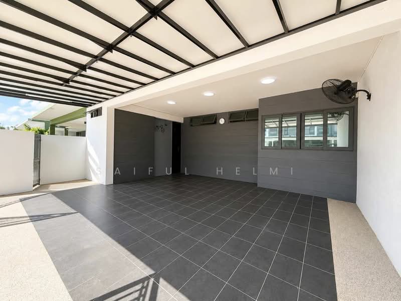 Rumah Teres 3 Tingkat untuk Dijual di Denai Alam (Shah Alam) - SAIFUL HELMI - Car Park - PropertyGuru.com.my