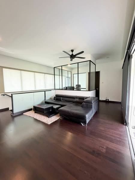 Rumah Teres 3 Tingkat untuk Dijual di Denai Alam (Shah Alam) - SAIFUL HELMI - Living Room - PropertyGuru.com.my