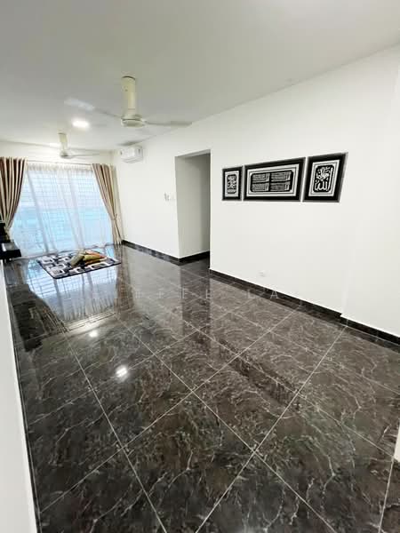 Pangsapuri untuk Disewa di Putra 1 - Eiffel Lai - Living Room - PropertyGuru.com.my