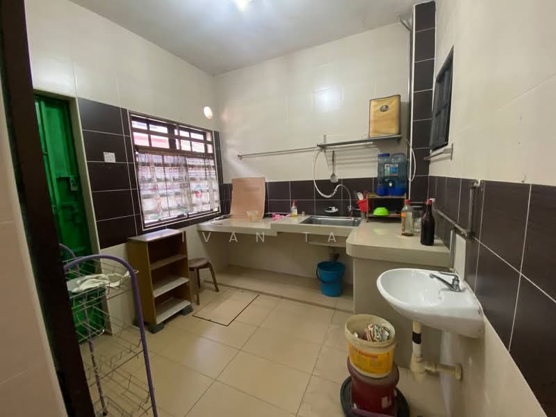 Rumah Teres untuk Dijual di Taman Anda (Ipoh) - Ivan Tai - PropertyGuru.com.my