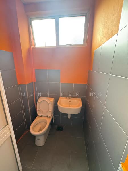 Shop for Sale in Taman Ungku Tun Aminah (Skudai) - Jennifer Ng - Bathroom - PropertyGuru.com.my