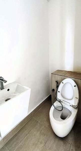 Service Residence for Sale at Lumi Tropicana - Patricia Law - Bathroom - PropertyGuru.com.my