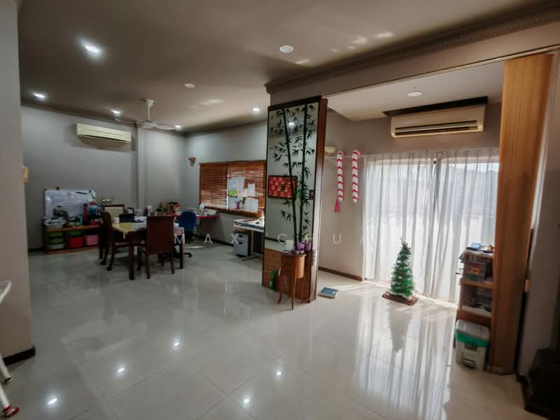Rumah Berkembar untuk Disewa di Cheras (Selangor) - Max Chua - Living Room - PropertyGuru.com.my