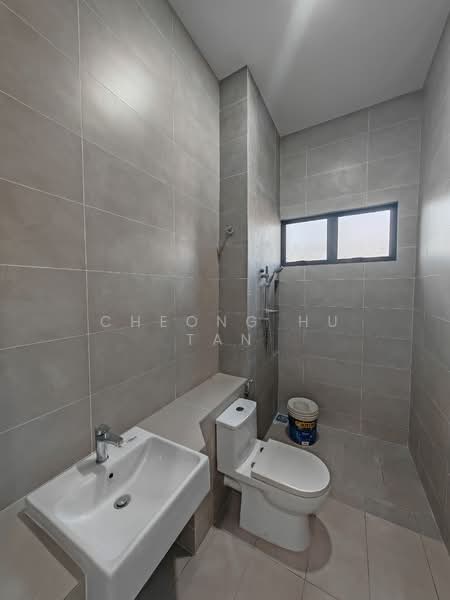 Rumah Teres 2 Tingkat untuk Disewa di Seremban (Negeri Sembilan) - Cheong Hu Tan - Bathroom - PropertyGuru.com.my