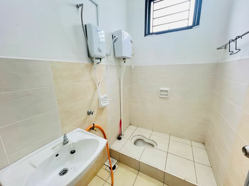 2-storey Terraced House for Rent in Bukit Indah (Iskandar Puteri (Nusajaya)) - Jay Ho - Bathroom - PropertyGuru.com.my