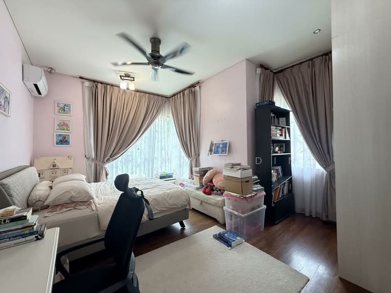 Bungalow for Sale in Kayangan Heights (Shah Alam) - Mohammad Din Majid - Bedroom - PropertyGuru.com.my