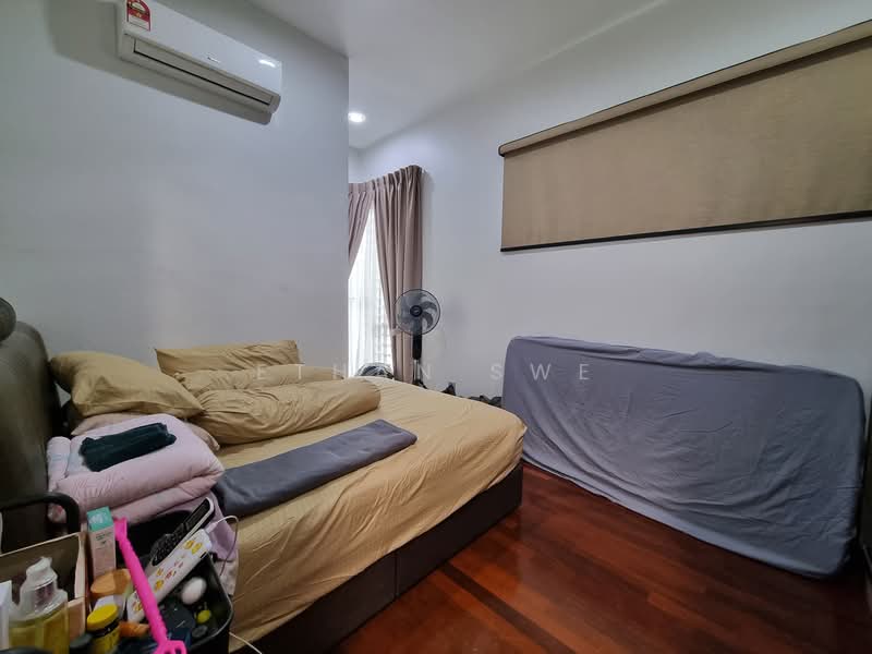 Rumah Berkembar untuk Dijual di 16 Sierra (Puchong) - Ethan Swe - Bedroom - PropertyGuru.com.my