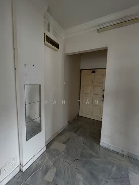 Pangsapuri untuk Dijual di Teratai Mewah Apartment Block 15,17,19,21 - Ivan Tan - Entrance - PropertyGuru.com.my