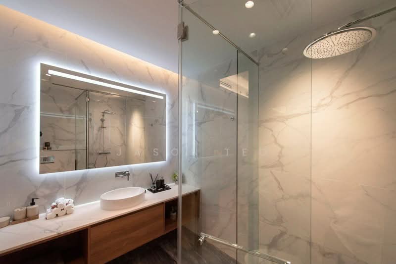 Service Residence for Sale at Core Residence @ TRX - Jason Teo - Bathroom - PropertyGuru.com.my