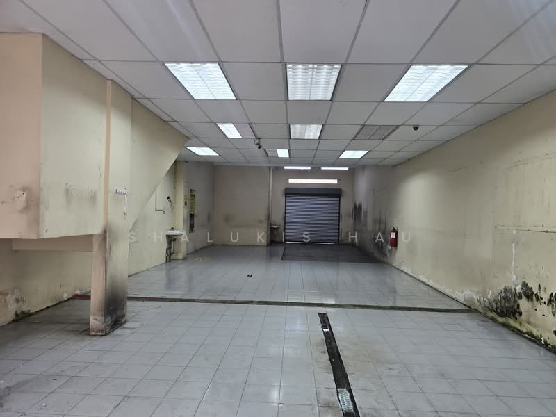 Shop for Rent in Bandar Baru Klang (Klang) - Shalukis Hau - Interior - PropertyGuru.com.my