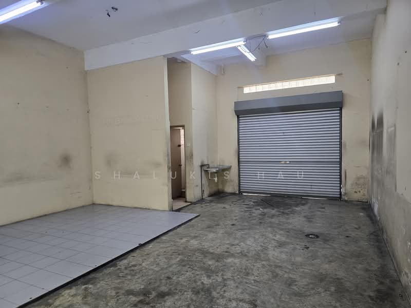 Shop for Rent in Bandar Baru Klang (Klang) - Shalukis Hau - Interior - PropertyGuru.com.my