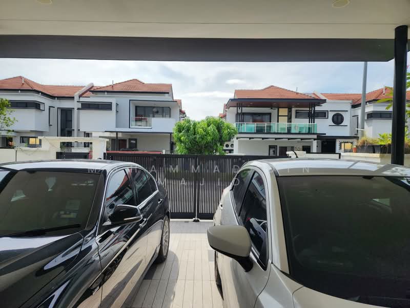 Rumah Berkembar untuk Dijual di Bukit Bandaraya (Shah Alam) - Mohammad Din Majid - Exterior - PropertyGuru.com.my