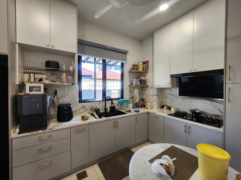 Rumah Berkembar untuk Dijual di Bukit Bandaraya (Shah Alam) - Mohammad Din Majid - Kitchen - PropertyGuru.com.my