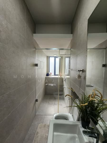 Rumah Berkembar untuk Dijual di Bukit Bandaraya (Shah Alam) - Mohammad Din Majid - Bathroom - PropertyGuru.com.my