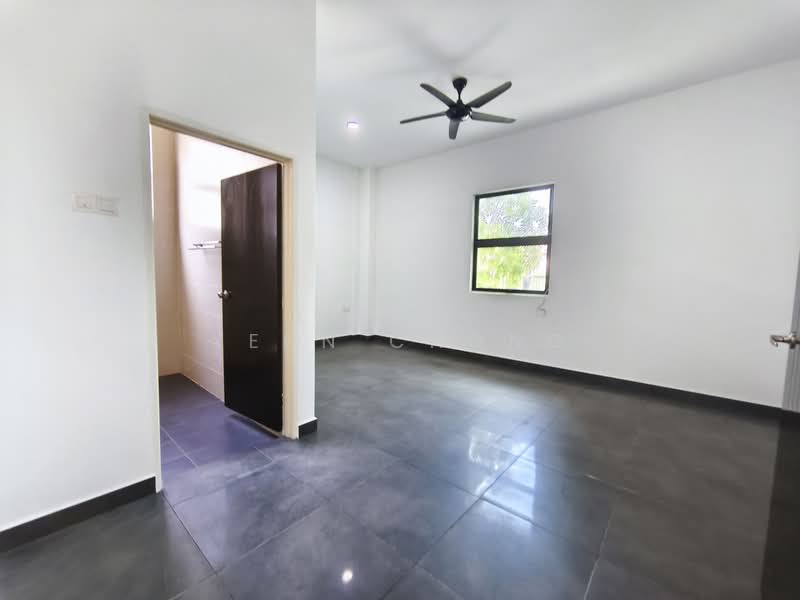 Bungalow for Sale in Taman Klang Jaya (Klang) - Yenn Chong - Interior - PropertyGuru.com.my