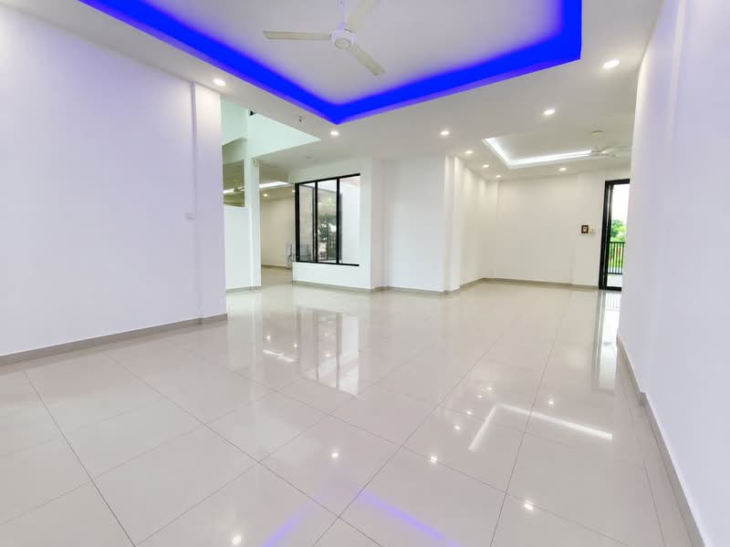 Bungalow for Sale in Taman Klang Jaya (Klang) - Yenn Chong - Living Room - PropertyGuru.com.my