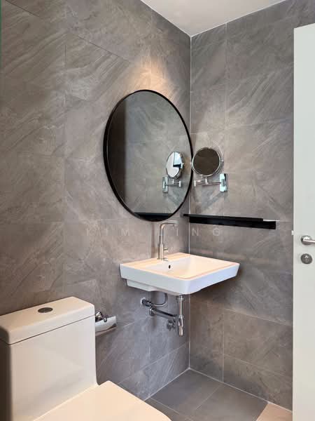 Service Residence for Rent at Quinn Residence - Kim Ling - Master Bathroom - PropertyGuru.com.my