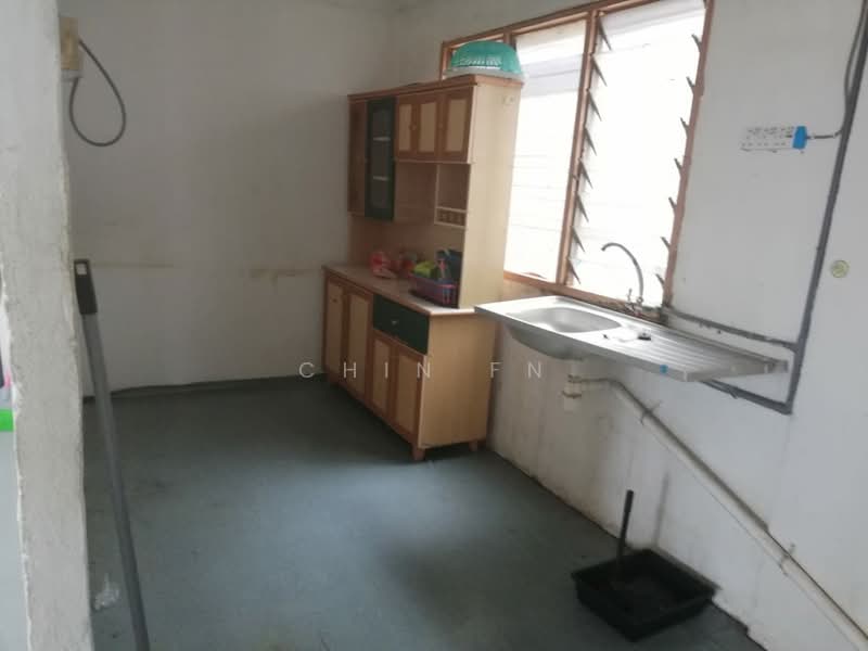 Rumah Flat untuk Dijual di Rumah Pangsa Batu Berendam - CHIN FN - Kitchen - PropertyGuru.com.my