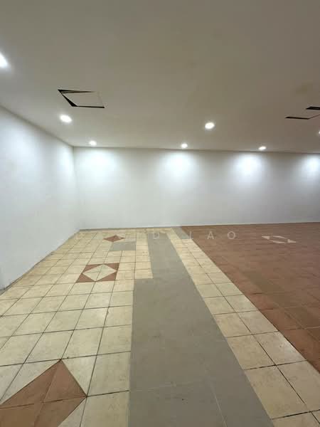 Shop for Rent in Petaling Jaya (Selangor) - David Lao - Interior - PropertyGuru.com.my