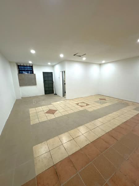 Shop for Rent in Petaling Jaya (Selangor) - David Lao - Interior - PropertyGuru.com.my