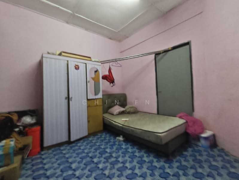 Flat for Sale at Rumah Pangsa Batu Berendam - CHIN FN - Bedroom - PropertyGuru.com.my