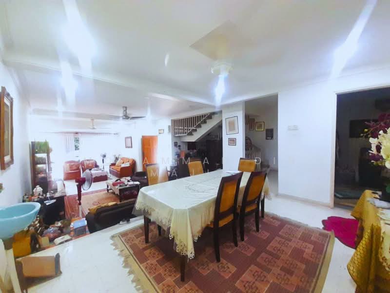 Rumah Teres 2 Tingkat untuk Dijual di Seksyen 4 (Shah Alam) - Mohammad Din Majid - Living Room - PropertyGuru.com.my