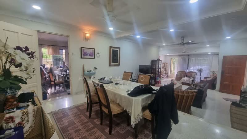 Rumah Teres 2 Tingkat untuk Dijual di Seksyen 4 (Shah Alam) - Mohammad Din Majid - Dining Room - PropertyGuru.com.my