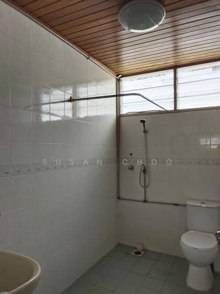 Commercial Bungalow for Rent in Island Glades (Jelutong) - Susan Choo - Bathroom - PropertyGuru.com.my