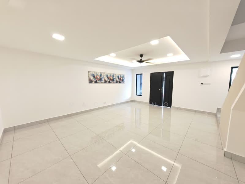 2-storey Terraced House for Sale in Bandar Mahkota Cheras (Cheras) - Mac Chong - Living Room - PropertyGuru.com.my