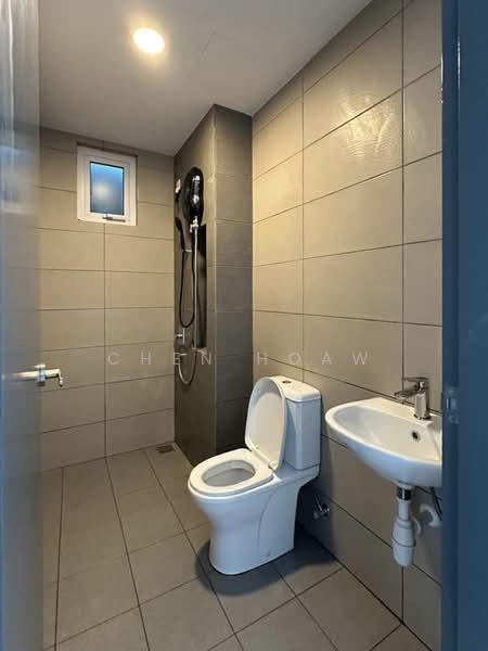Kondominium untuk Dijual di Inspirasi - Chen Hoaw - Bathroom - PropertyGuru.com.my