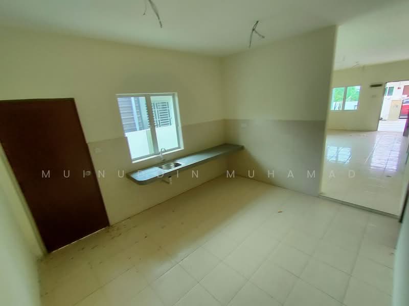 Cluster House for Sale in Sitiawan (Perak) - Muinuddin Muhamad - Kitchen - PropertyGuru.com.my