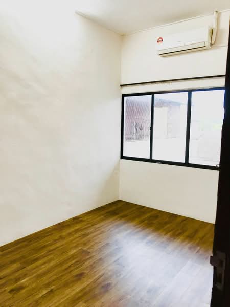 Shop for Rent in Taman Skudai Baru (Skudai) - Lee Ming Siow - Interior - PropertyGuru.com.my