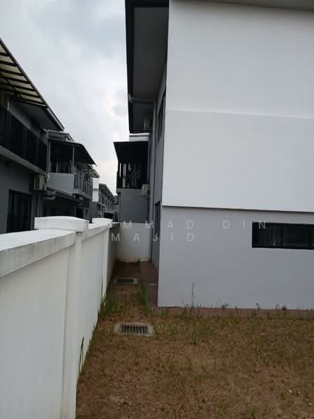 Rumah Teres 2 Tingkat untuk Dijual di U12, Taman Cahaya Alam (Shah Alam) - Mohammad Din Majid - Exterior - PropertyGuru.com.my