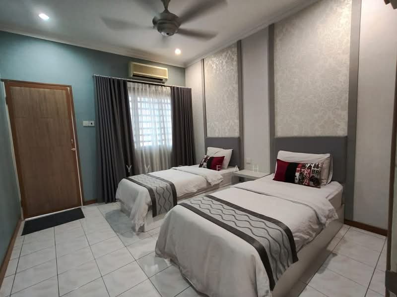 2-storey Terraced House for Sale in Gunung Rapat (Ipoh) - YY Cheah - Bedroom - PropertyGuru.com.my