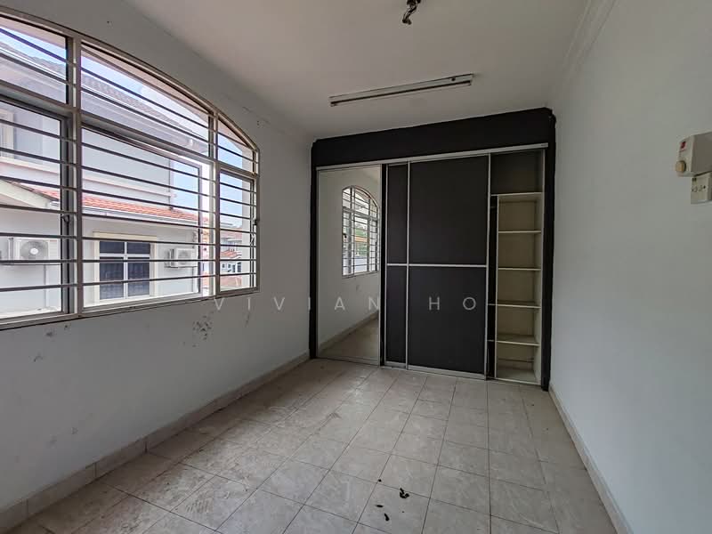 Rumah Berkembar untuk Dijual di Shah Alam (Selangor) - Vivian Ho - PropertyGuru.com.my