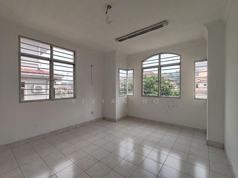 Semi-Detached House for Sale in Shah Alam (Selangor) - Vivian Ho - PropertyGuru.com.my