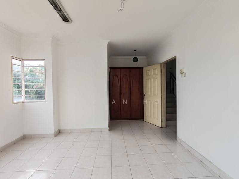 Semi-Detached House for Sale in Shah Alam (Selangor) - Vivian Ho - PropertyGuru.com.my
