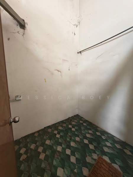 Warehouse for Rent in Taman Desa Jaya (Johor Bahru) - Jessica Boey - Interior - PropertyGuru.com.my