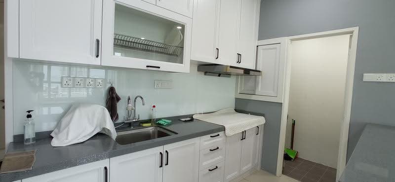 Kediaman Servis untuk Disewa di Birch Regency @ Penang Times Square - SH Lim - Kitchen - PropertyGuru.com.my