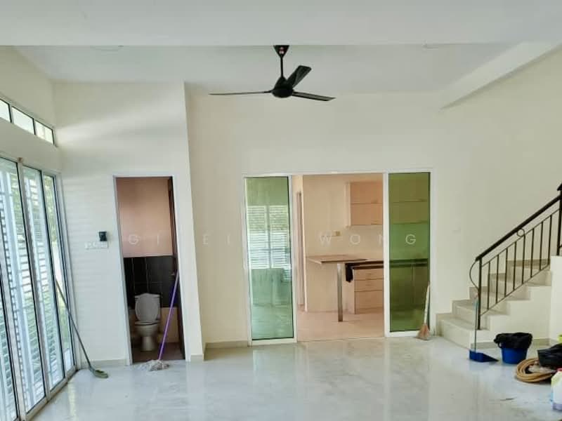 Semi-Detached House for Rent in Ashley Green (Gelugor) - Giselle Wong - Living Room - PropertyGuru.com.my