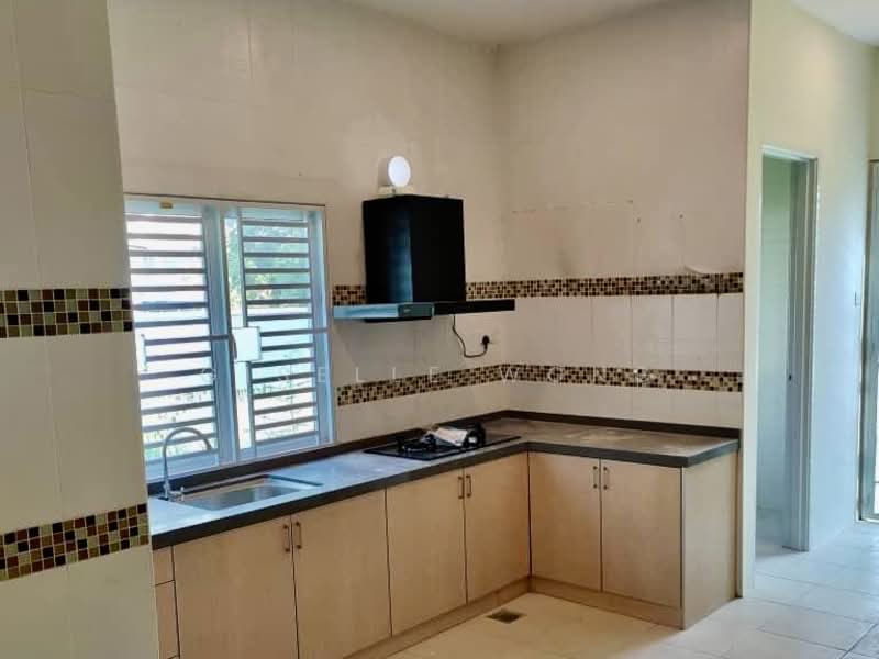 Semi-Detached House for Rent in Ashley Green (Gelugor) - Giselle Wong - Kitchen - PropertyGuru.com.my