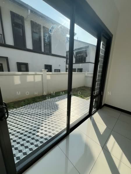 Semi-Detached House for Sale in Shah Alam (Selangor) - Mohammad Din Majid - Exterior - PropertyGuru.com.my