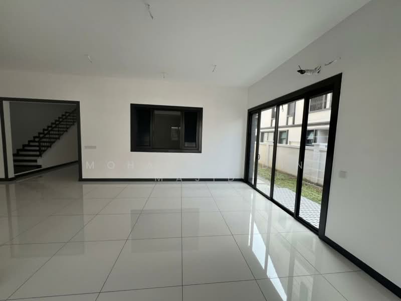 Semi-Detached House for Sale in Shah Alam (Selangor) - Mohammad Din Majid - Living Room - PropertyGuru.com.my