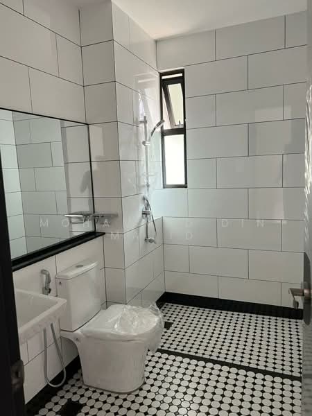 Semi-Detached House for Sale in Shah Alam (Selangor) - Mohammad Din Majid - Bathroom - PropertyGuru.com.my