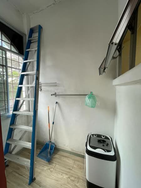 2-storey Terraced House for Sale in Taman Bukit Setongkol Jaya (Kuantan) - Alan Tan - Closed Balcony - PropertyGuru.com.my