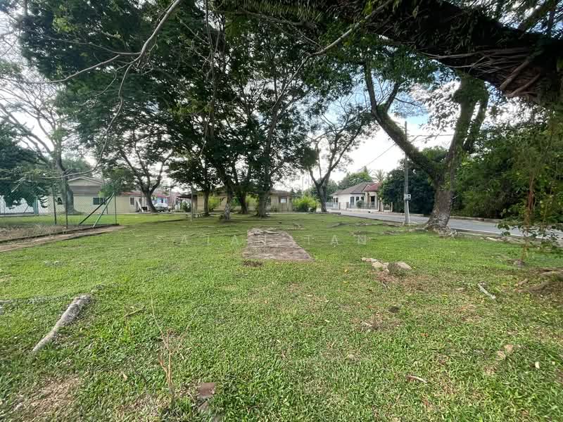 2-storey Terraced House for Sale in Taman Bukit Setongkol Jaya (Kuantan) - Alan Tan - Open Field - PropertyGuru.com.my