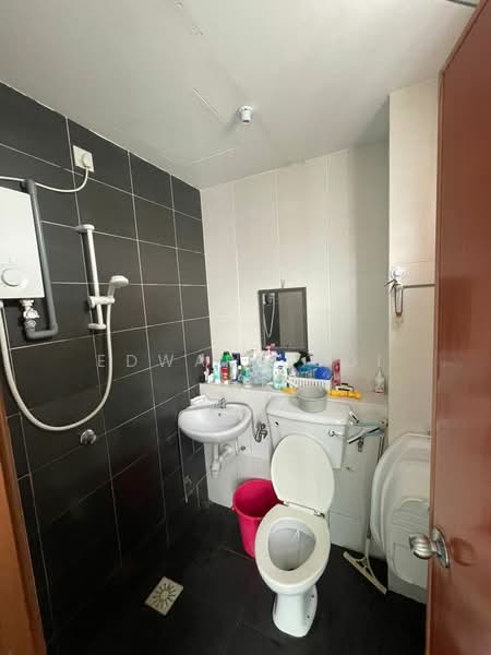 Apartment for Sale at Green Suria @ Bandar Tun Hussein Onn - Edward Ooi - Bathroom - PropertyGuru.com.my
