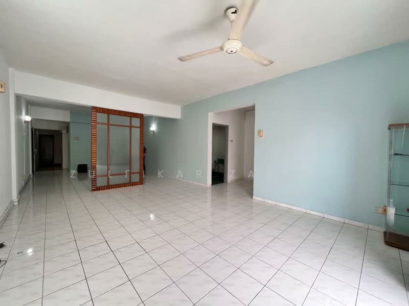Condominium for Rent at Tiara Kelana - Zulfikar Zainal - Living Room - PropertyGuru.com.my
