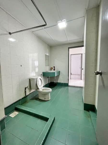 Condominium for Rent at Tiara Kelana - Zulfikar Zainal - Bathroom - PropertyGuru.com.my